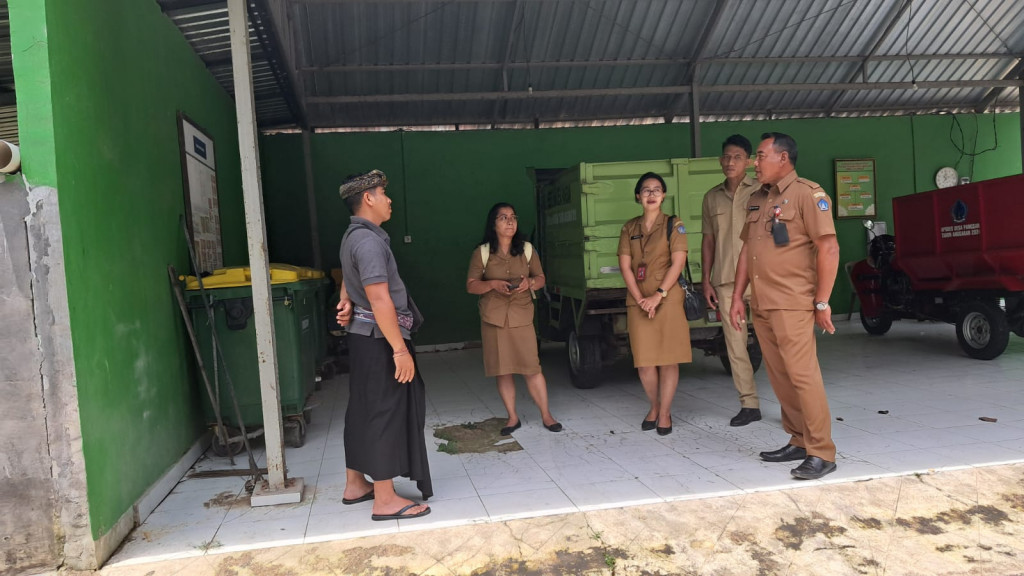Dinas Lingkungan Hidup dan Kebersihan (DLHK) Kabupaten Badung Pastikan Kesiapan Lahan untuk Mesin Incinerator dan Gibrig Sampah di TPST 3R Pangkung Lestari Desa Pangsan